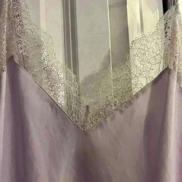 Victoria secret lace cami tank top - Picture 3 of 7